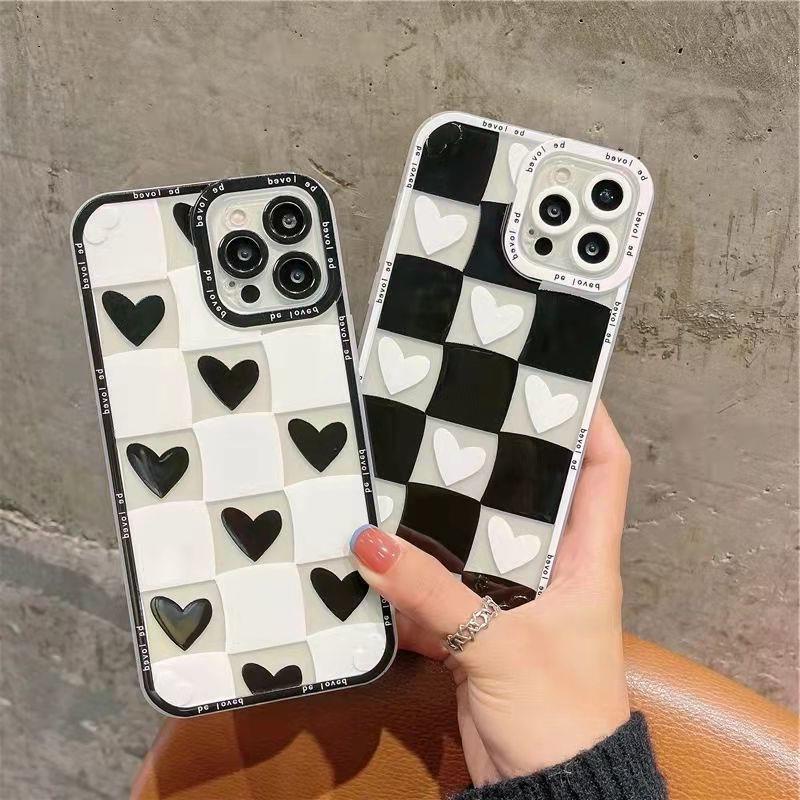 Ốp lưng điện thoại Iphone caro TRÁI TIM Viền Vuông ĐEN ip7,8,plus/X,XS/XSMAX/11/11/12/13,pro,max
