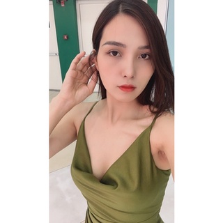 Váy lụa cổ Đổ