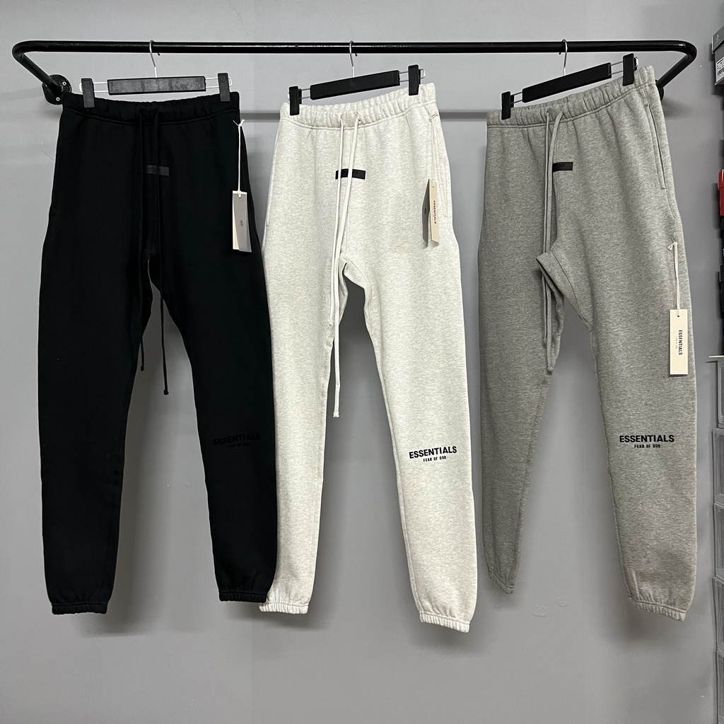 Quần Sweatpants FEAR OF GOD FOG ESSENTIALS SS22 in nhung cao cấp, Quần nỉ nam FOG ESSENTIALS nỉ bông