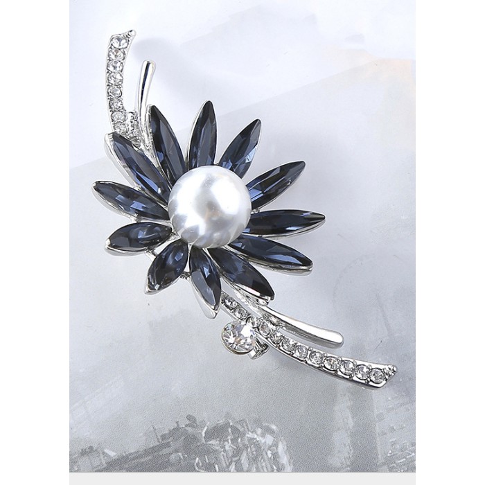 Cài áo thời trang đính đá sang trọng GC69