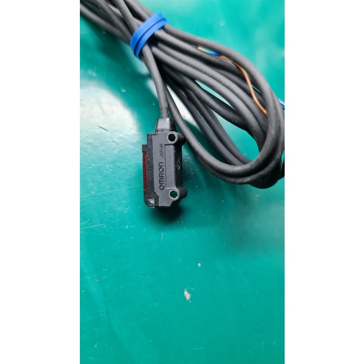 Cảm biến omron E3T-SL11 (mới 99%)