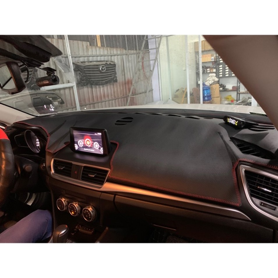 Taplo xe Mazda 3 2015-2019 da vân carbon cao cấp - Lucky Auto