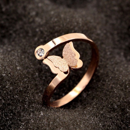 Nhẫn Bướm Xinh Titan Ko Đen TT 3149