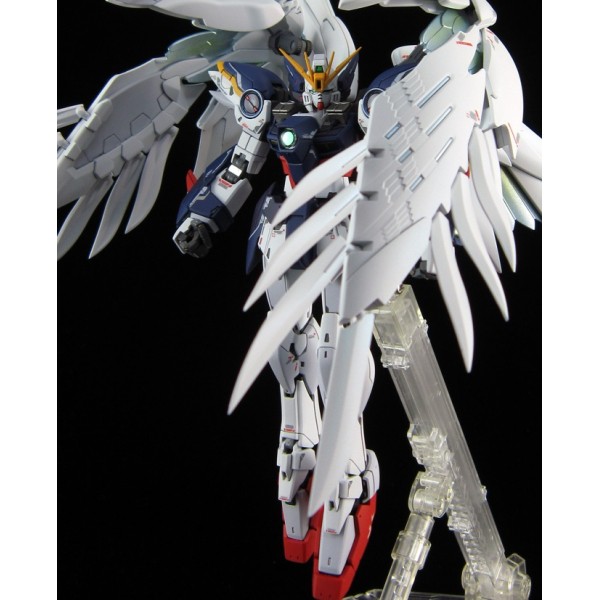 Mô Hình Lắp Ráp Gundam RG 17 Wing Gundam Zero EW XXXG-00W0 Tỉ Lệ 1/144, Chính Hãng Bandai - Nhật Bản