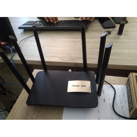 Bộ phát WIFI 6 RÂU CỰC MẠNH CAO CẤP RUIJIE RG-EW1200G Pro hỗ trợ Mesh ĐẦY ĐỦ PHỤ KIỆN CHÍNH HÃNG