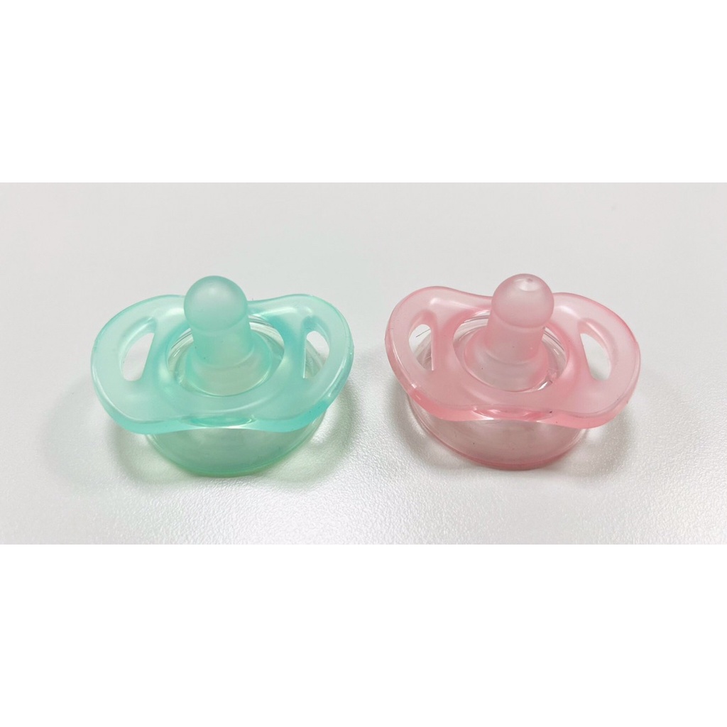 Ti ngậm silicone Agi cho bé 0-6 tháng tặng kèm hộp đựng và dây đeo