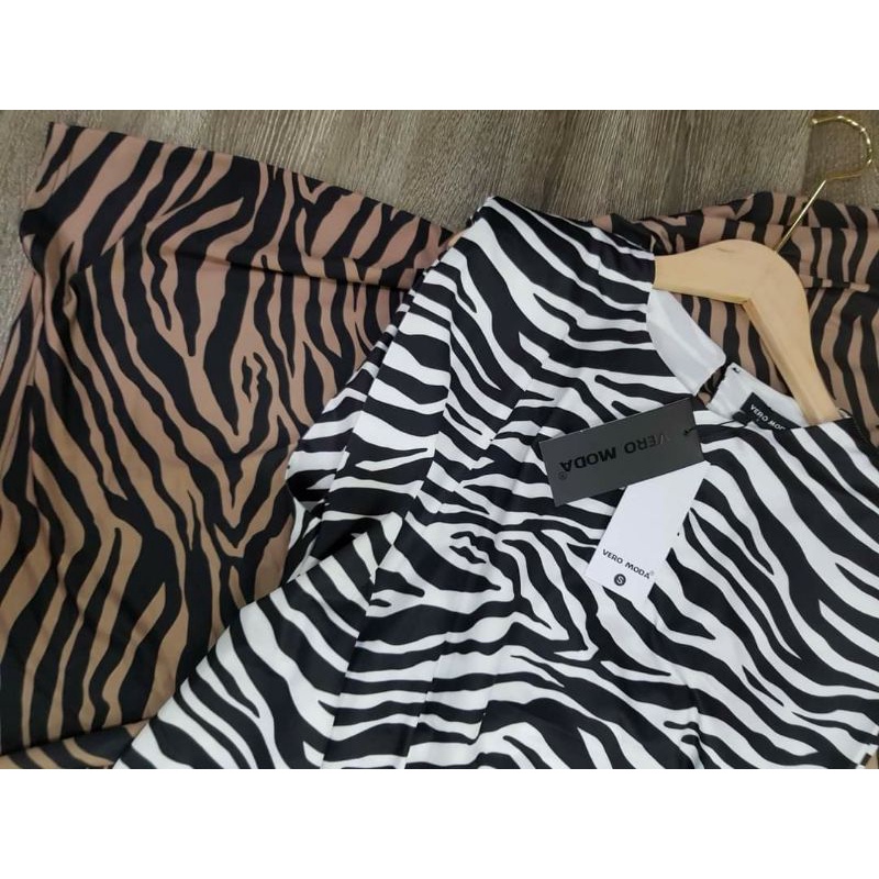 ĐẦM ĐỘN VAI VERO