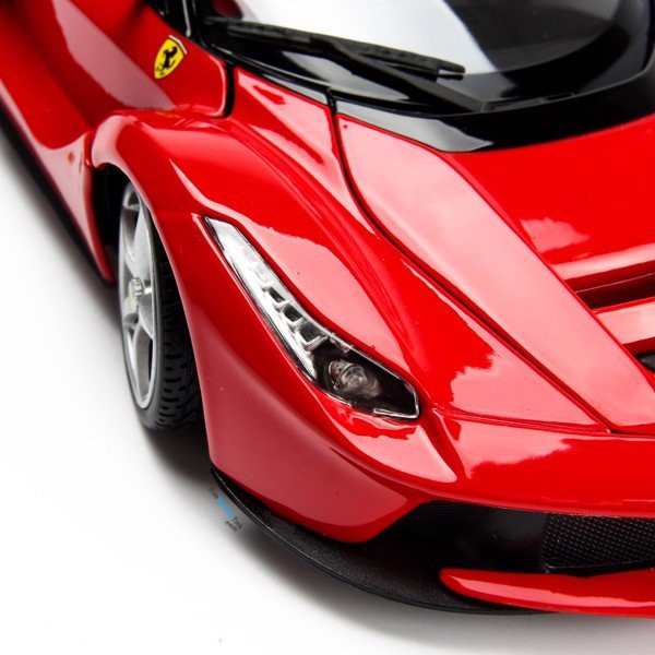 MÔ HÌNH XE FERRARI LAFERRARI 1:18 BBURAGO SIGNATURE - MH18-16901