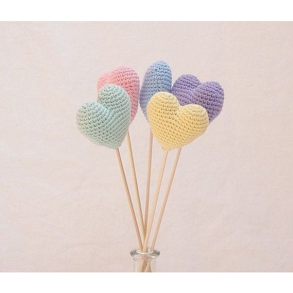 Trái tim handmade bằng len | Trái tim len quà tặng valentine / sinh nhật / trang trí