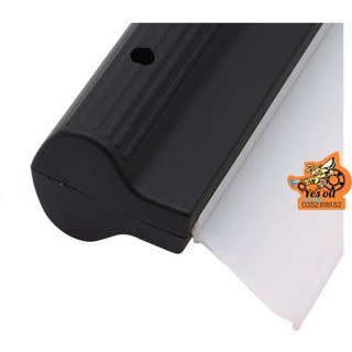 Gạt nước silicon rửa xe