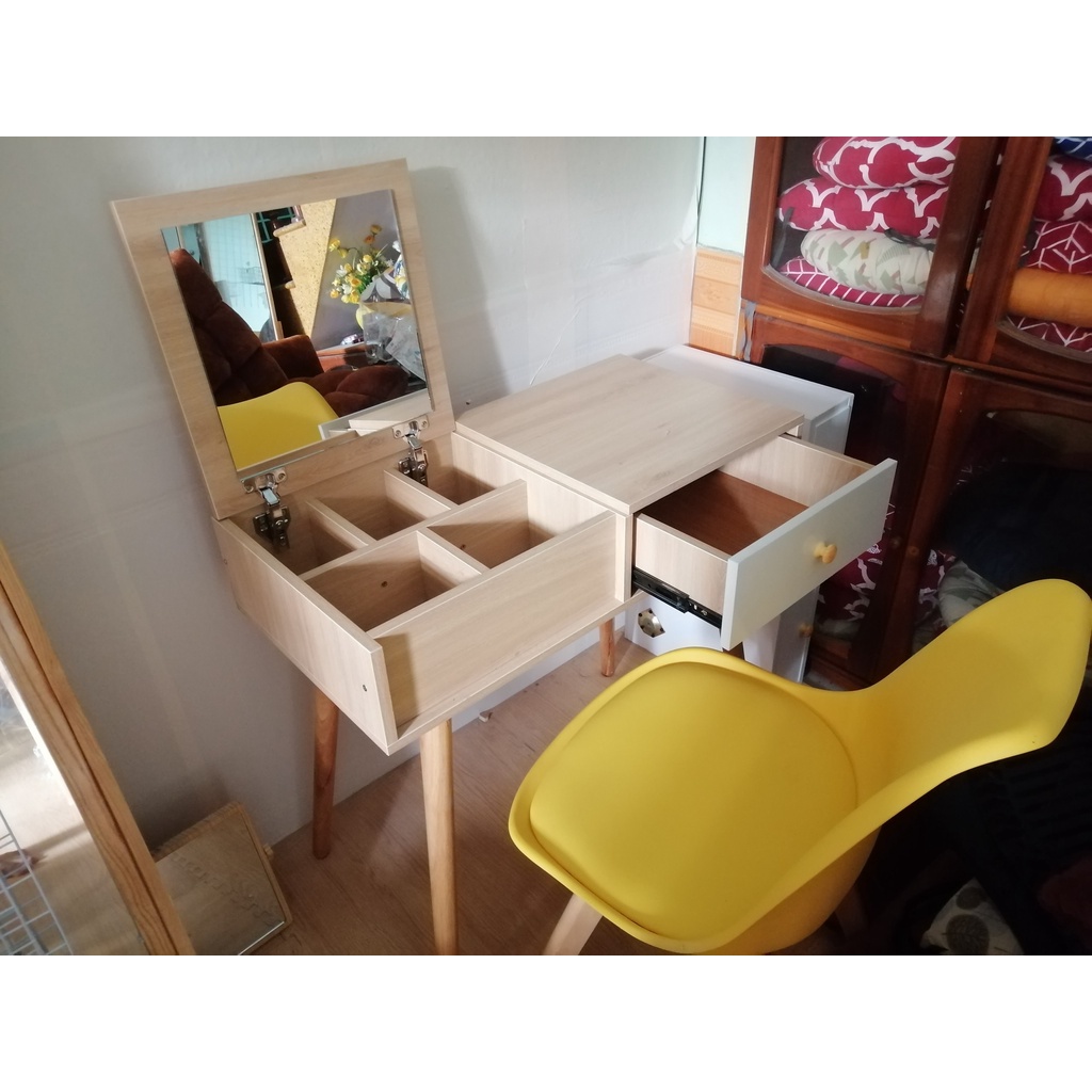 Bàn trang điểm gương lật cao cấp