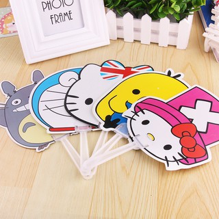 Quạt Nhựa Cầm Tay Hoạt Hình Siêu Dễ Thương - 24H Store