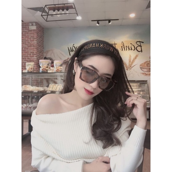 Kính Sinsay M168 có mail mua hàng của web