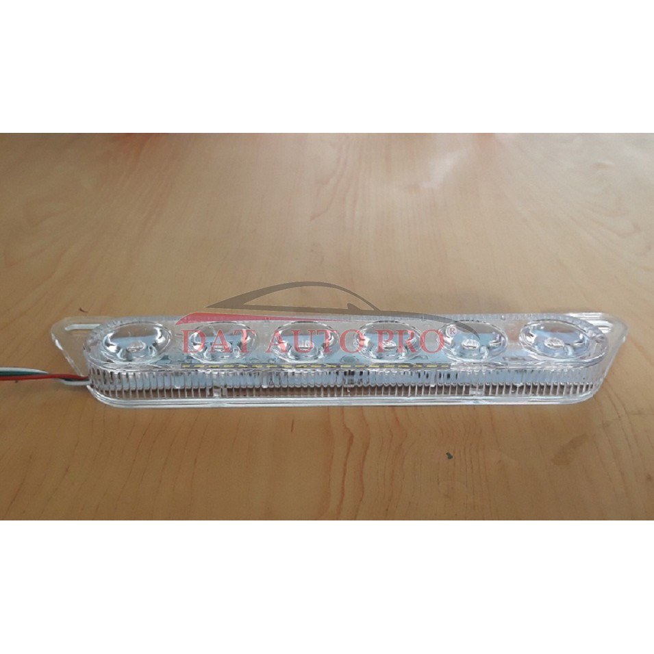 Bộ Đèn 6 led nhấp nháy kiểu police 3 màu dùng cho oto,xe máy.