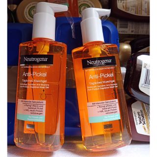 Sữa rửa mặt Neutrogena dạng gel Đức cho da mụn