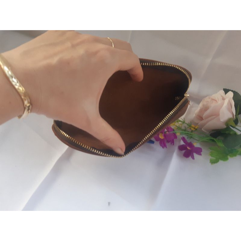Túi si đựng viết.