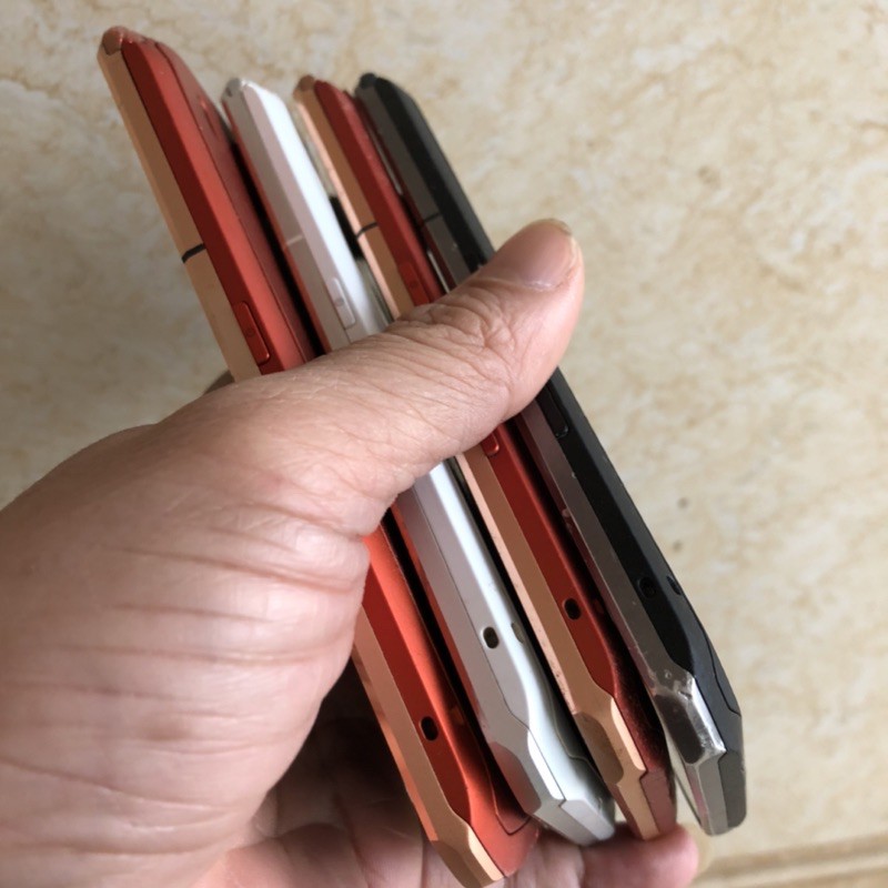 điện thoại nội địa Nhật Fujitsu F-02G màn 5.2 inch ram 3GB+32GB | BigBuy360 - bigbuy360.vn