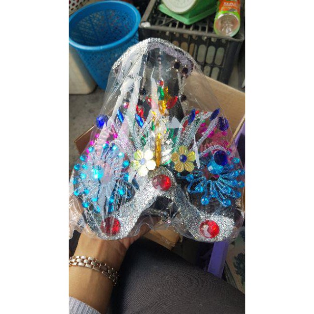 Mão bà hột đá ngũ sắc  - Size tượng: 30cm : Mã BNS