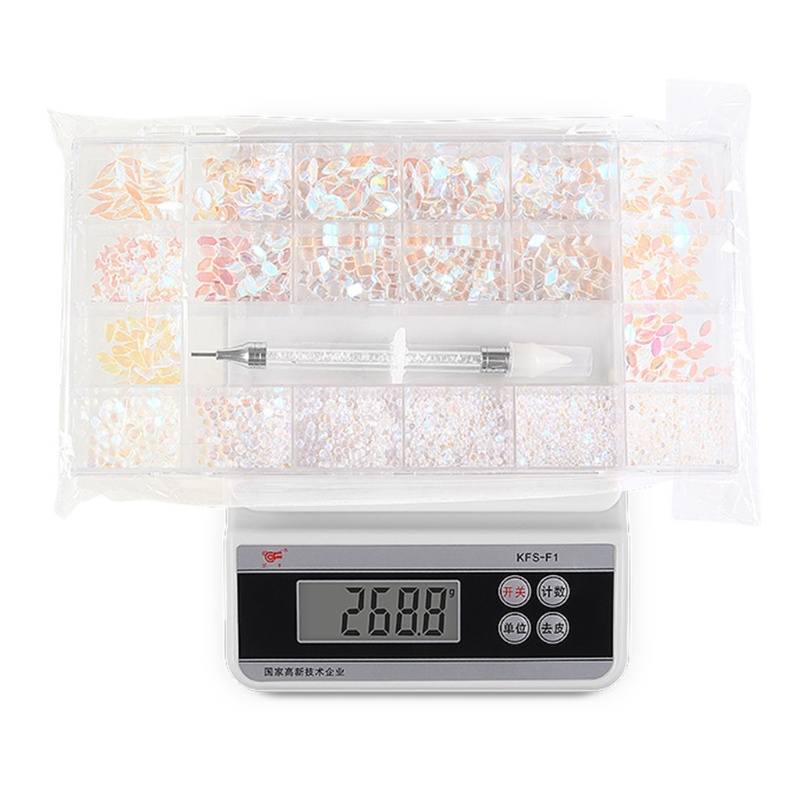 Đá Pha Lê Nhiều Hình Dạng Dùng Trang Trí Móng Tay