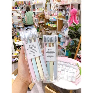 set 4 Bàn Chải Đánh Răng Lúa Mạch than hoạt tính