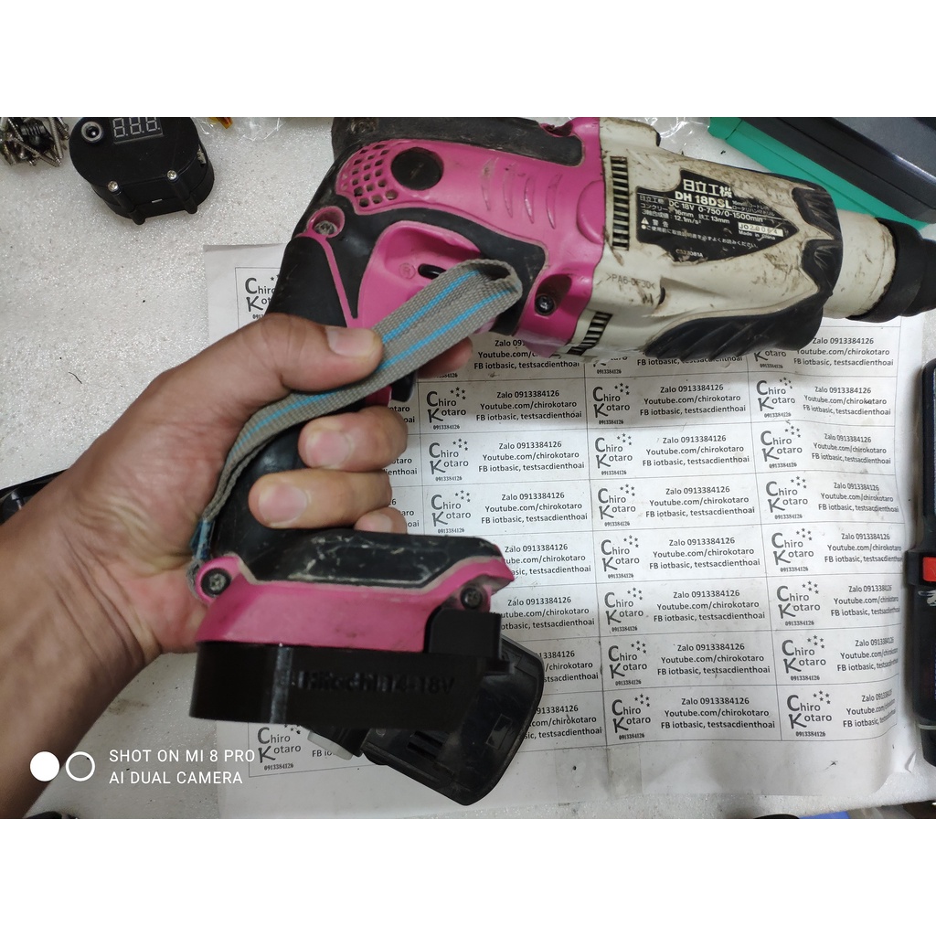 Đế chuyển pin máy Hitachi 18V Li-ion sang dùng hộp pin cài Makita