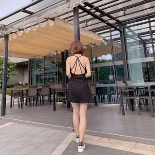 Đầm mini cột eo hở lưng