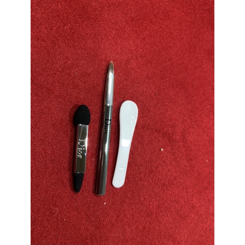 BỘ CỌ CÁ NHÂN DƯƠNG DA DIOR CHÍNH HÃNG MẮT, MÔI,DA