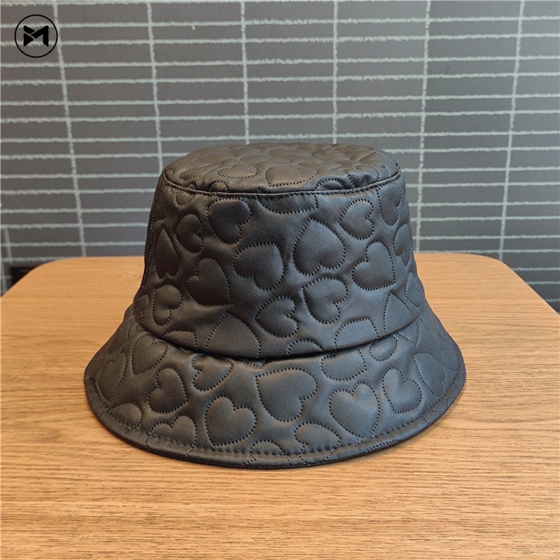 Mũ Bucket Chất Liệu Da PU Cao Cấp Họa Tiết Dập Nổi Hình Trái Tim Phong Cách Hàn Quốc Cho Nữ