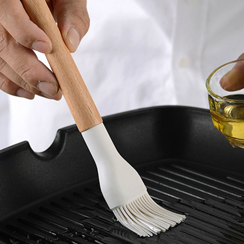 Dụng cụ nấu ăn bằng silicone tay cầm gỗ chống dính đa năng tiện dụng cho nhà bếp