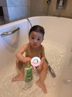 Sữa tắm tràm trà cho bé