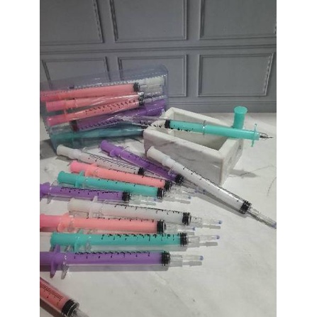Bút Mực Nước Hình Ống Tiêm Độc Đáo