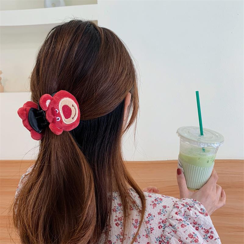 Kẹp Tóc Hình Chú Gấu / Dâu Tây Bằng Lông Nhung Dễ Thương Xinh