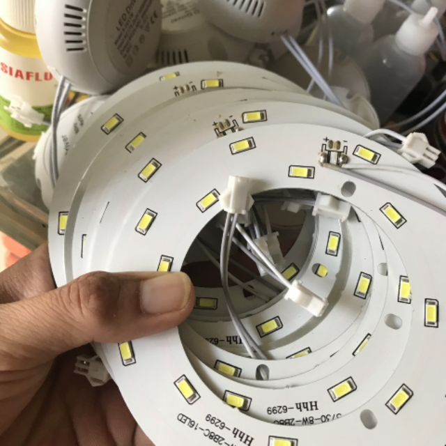 Đèn led tròn ráp kính hiển vi