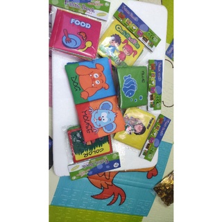 Sách vải cho bé