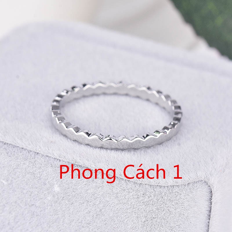 Bộ nhẫn đính hôn kim cương vàng trắng thời trang nữ phong cách hàn quốc