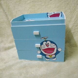 Tủ chia đồ cho bé đô rê mon 4 tầng