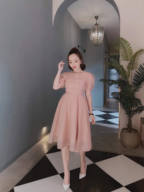 Đầm tay phồng xếp li ngực