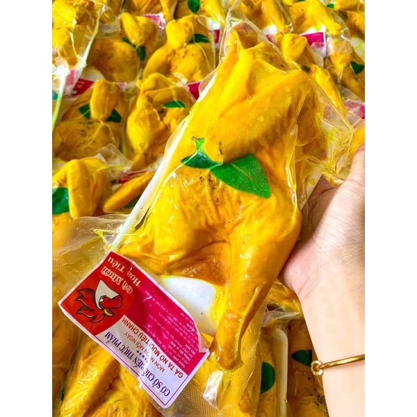 Gà ủ muối hoa tiêu 1 khay