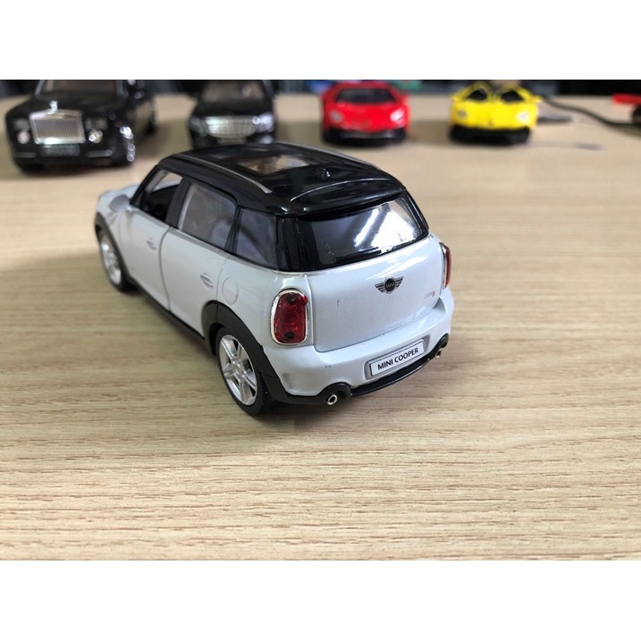 Mô hình xe Mini Cooper bằng hợp kim tỉ lệ 1:32