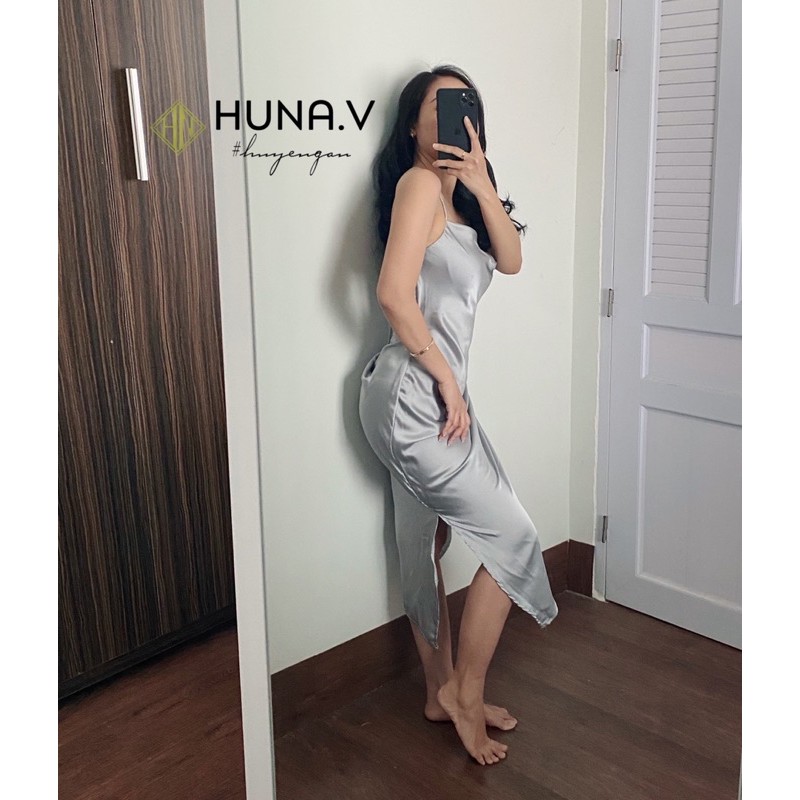 Đầm Lụa Cổ đổ rút xẻ tà 2 bên | BigBuy360 - bigbuy360.vn