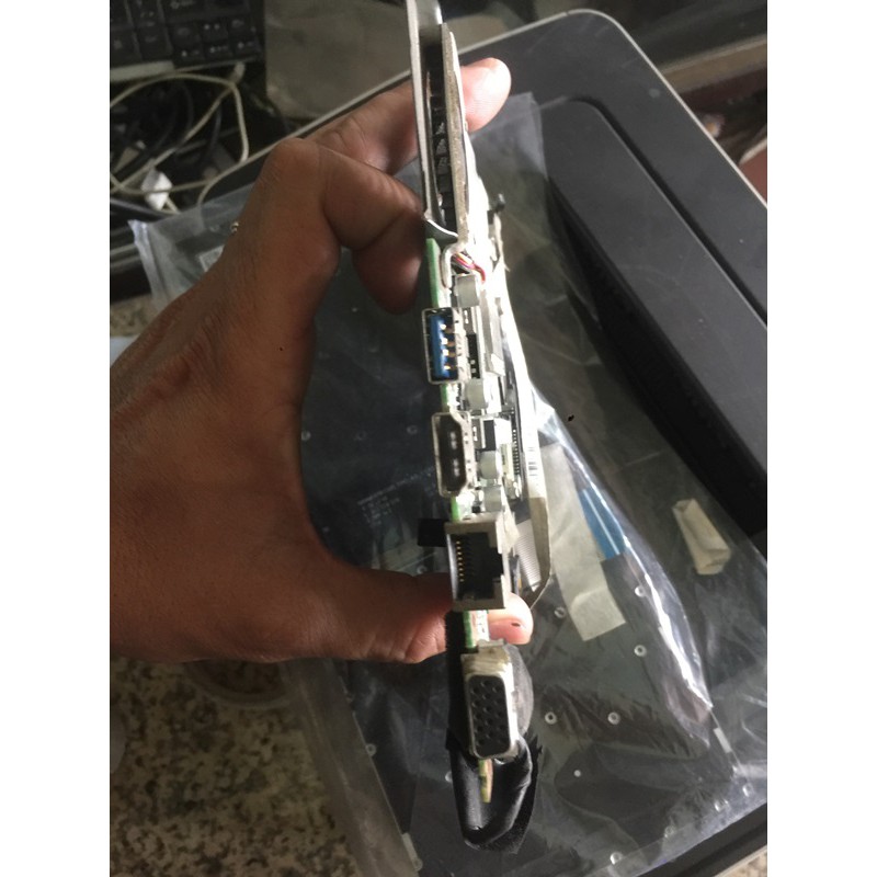 Main laptop acer aspire one 725 amd zin