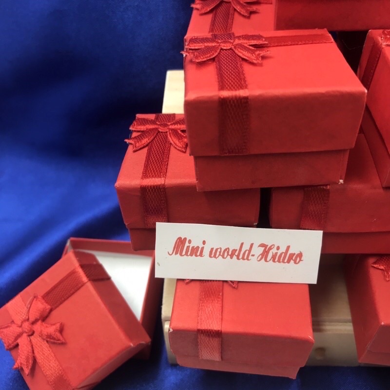 Hộp quà mini đựng nhẫn hoặc dùng cho trang trí nhà búp bê  Barbie, BJD tỉ lệ 1/8