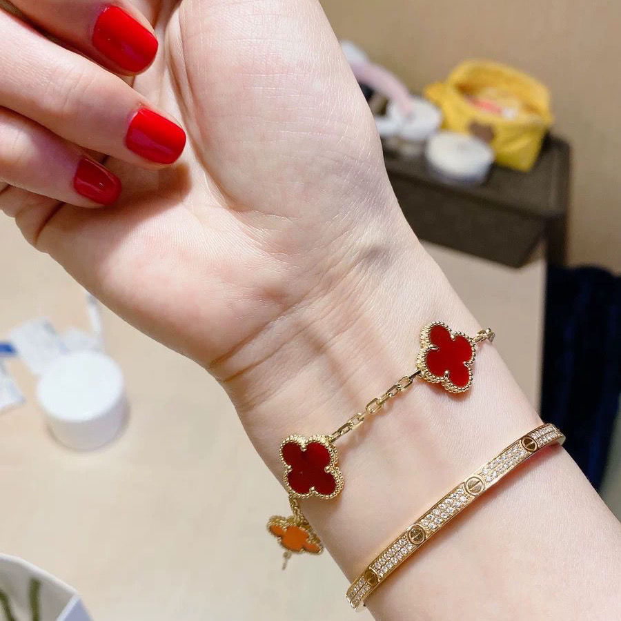 Vòng Tay Mạ Vàng 18k Đính Đá Sang Trọng