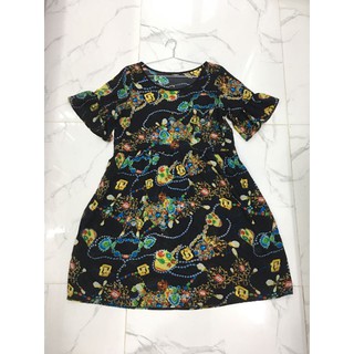 Đầm babydoll hoạ tiết chất liệu lụa siêu mềm mịn, siêu mát.
