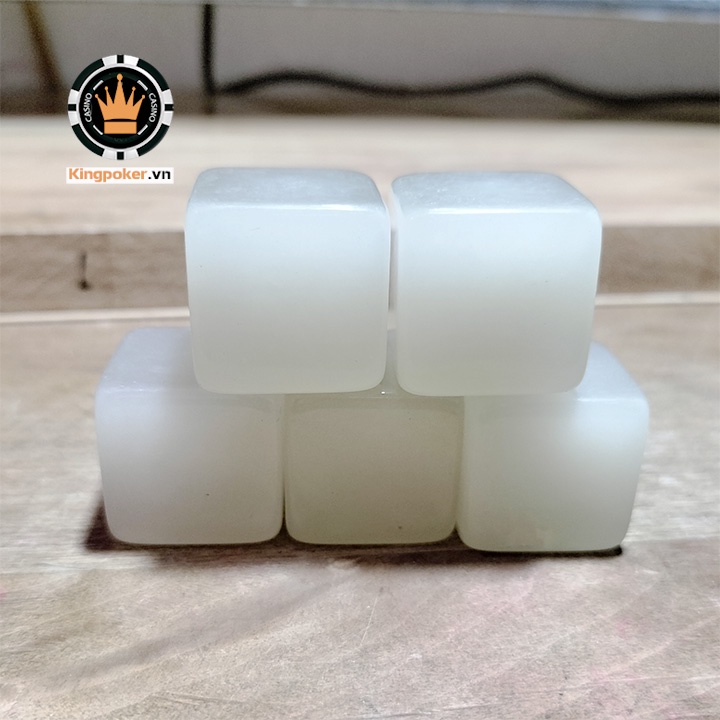 2 Viên xúc xắc trắng không số dạ quang size lớn 25mm