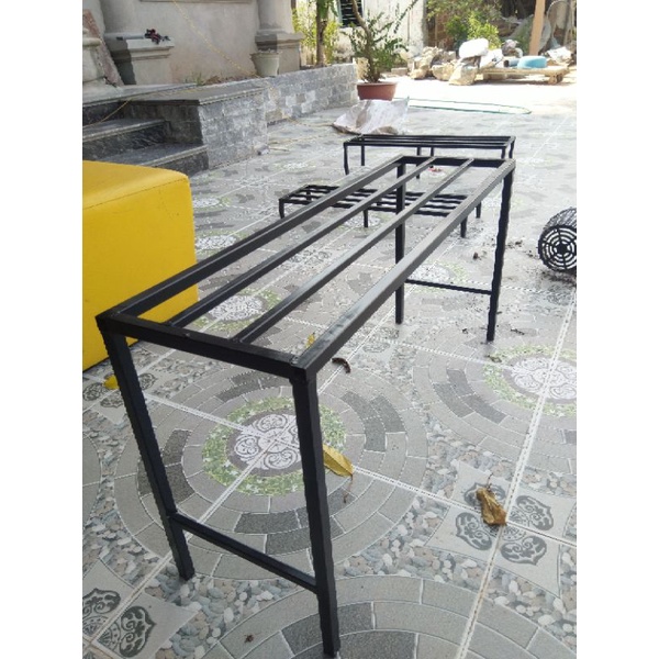 Kệ thép trồng rau Dài 100cm. Rộng 20-25cm. Cao 50cm. 2 nan phụ, 2 giằng chân, hộp thép  vuông 2x2 cm