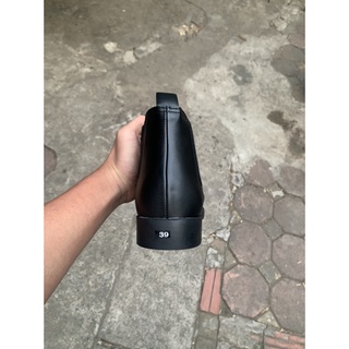 Chelsea Boots Nam mũi tròn