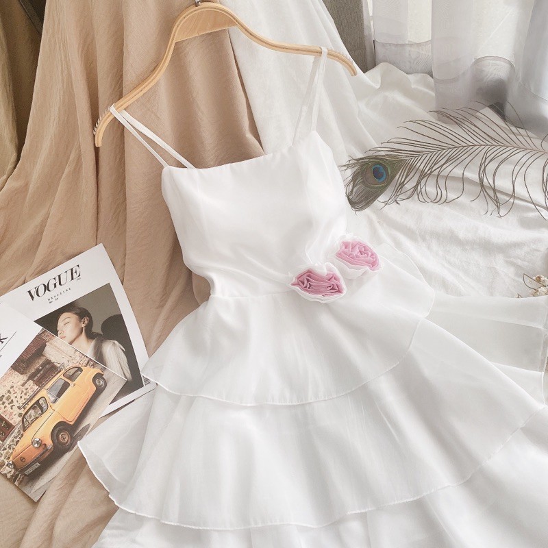 ĐẦM TẦNG ĐÍNH HOA TRẮNG