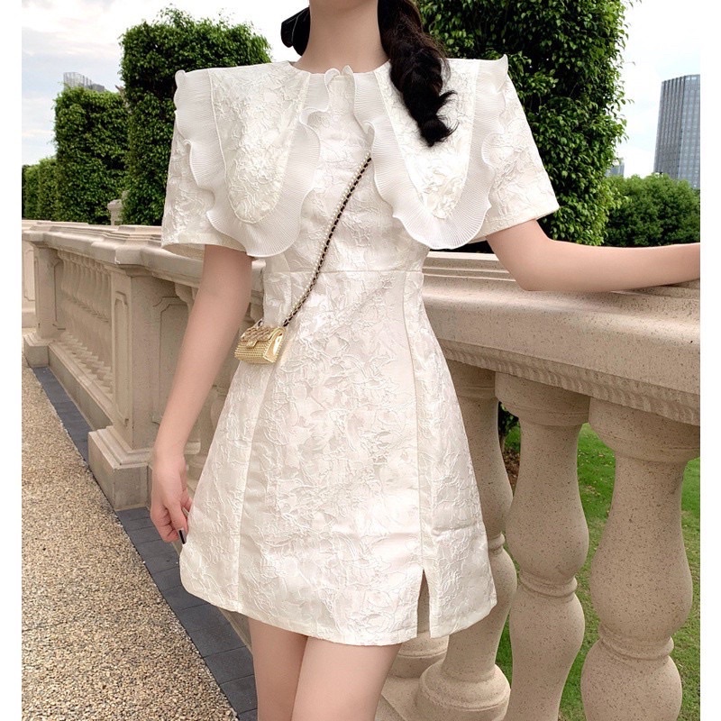 Đầm phong cách hoàng gia cổ xoè chốt trực tiếp trên live 395