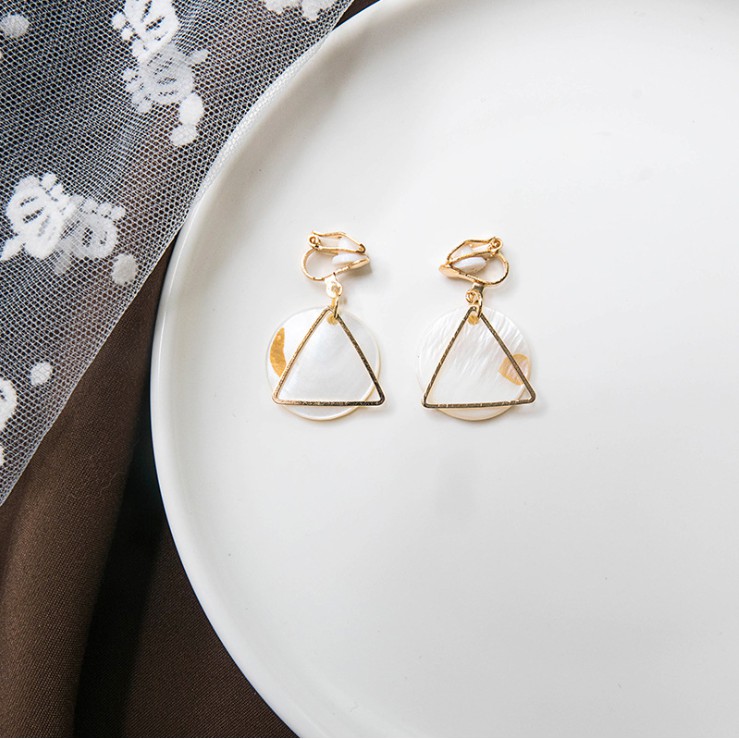 Khuyên tai nữ Hàn Quốc thiết kế gọn nhẹ trẻ trung độc đáo cá tính 2022